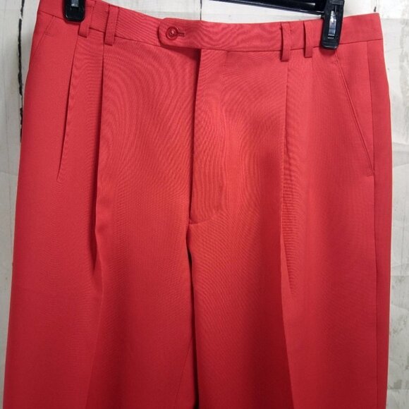 Pacelli Uomo Moda 42R 5 Button Red 2pc Suit 35x31 Pleated - Picture 12 of 16